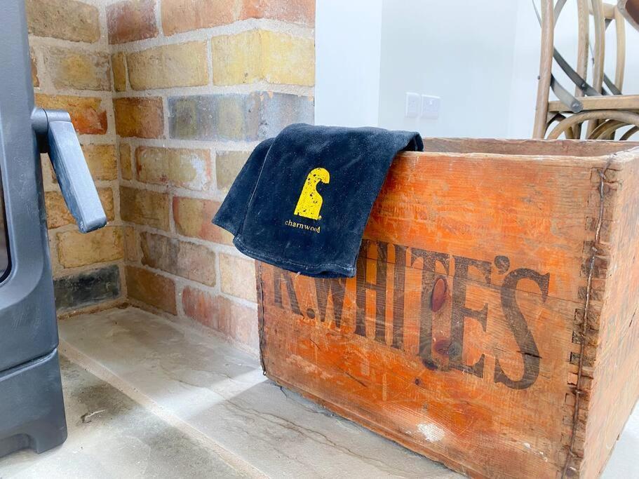 Linseed Barn- Stamford Holiday Cottages ภายนอก รูปภาพ